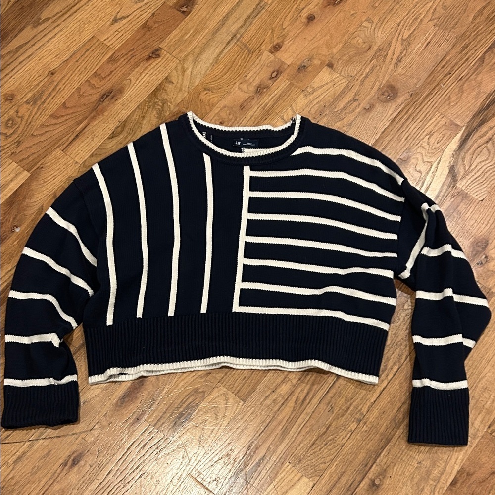 GAP Navy and Cream Striped Cropped Crew Neck Sweater